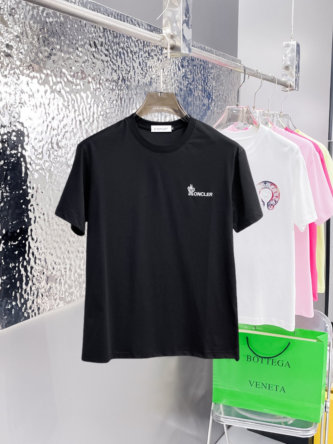 short sleeves