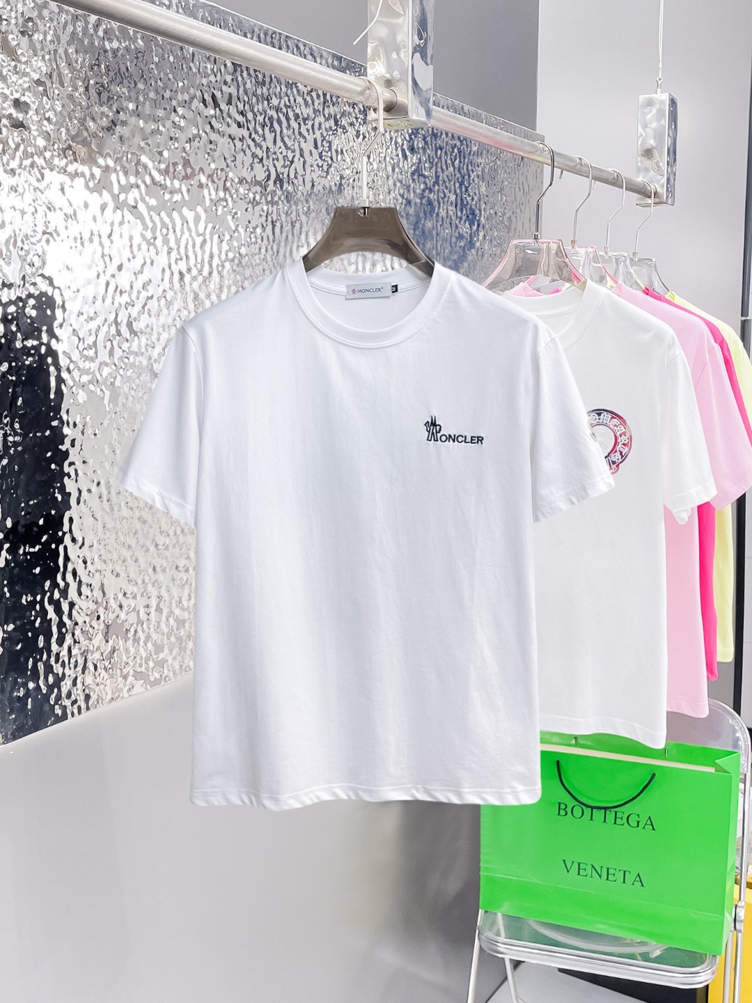short sleeves