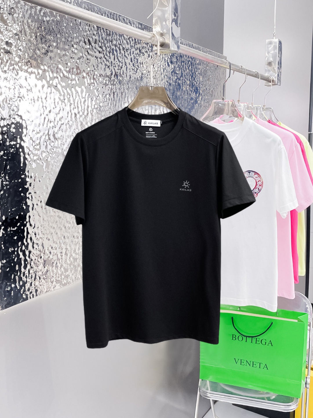 short sleeves