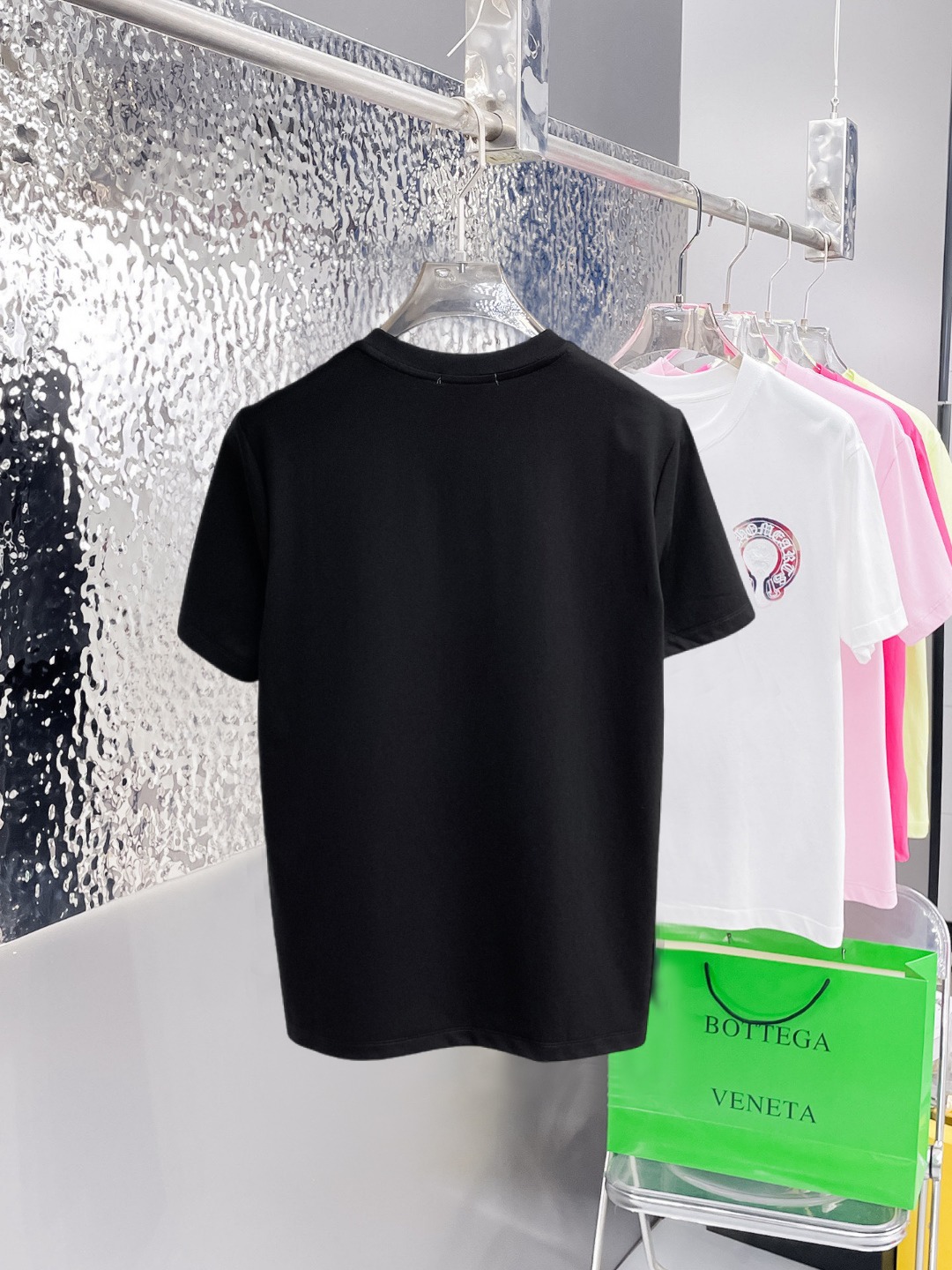 short sleeves