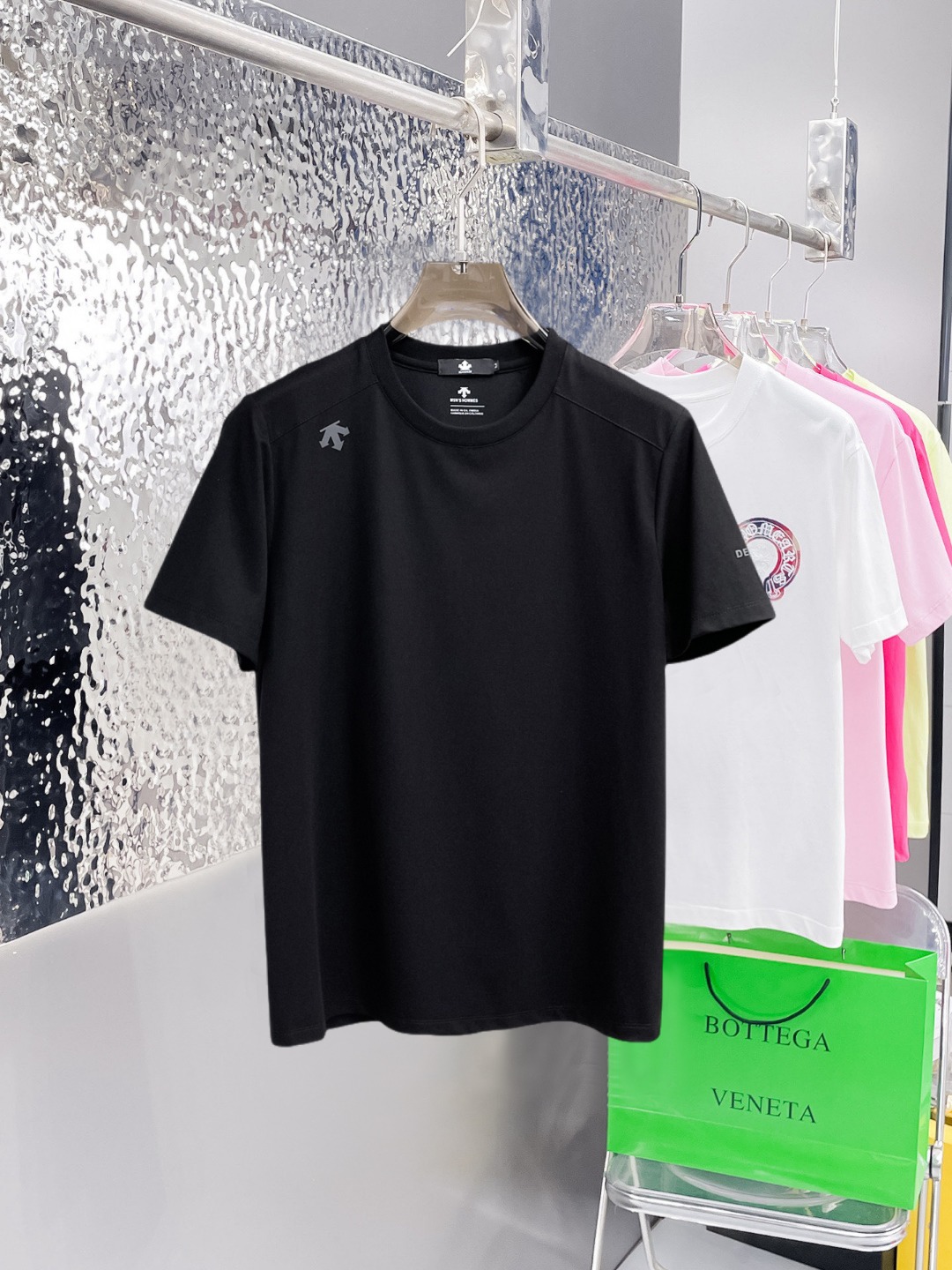 short sleeves