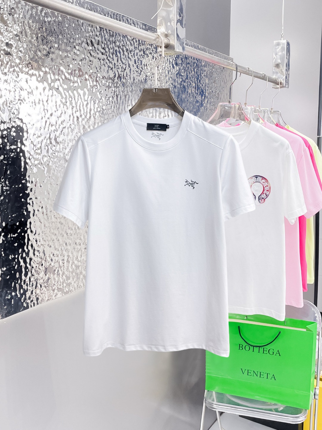short sleeves