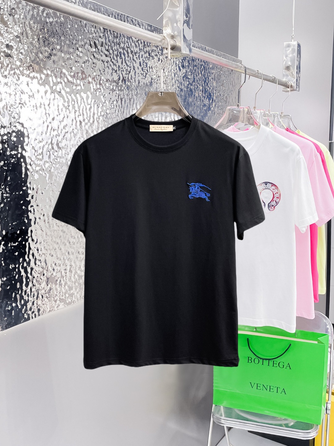 short sleeves