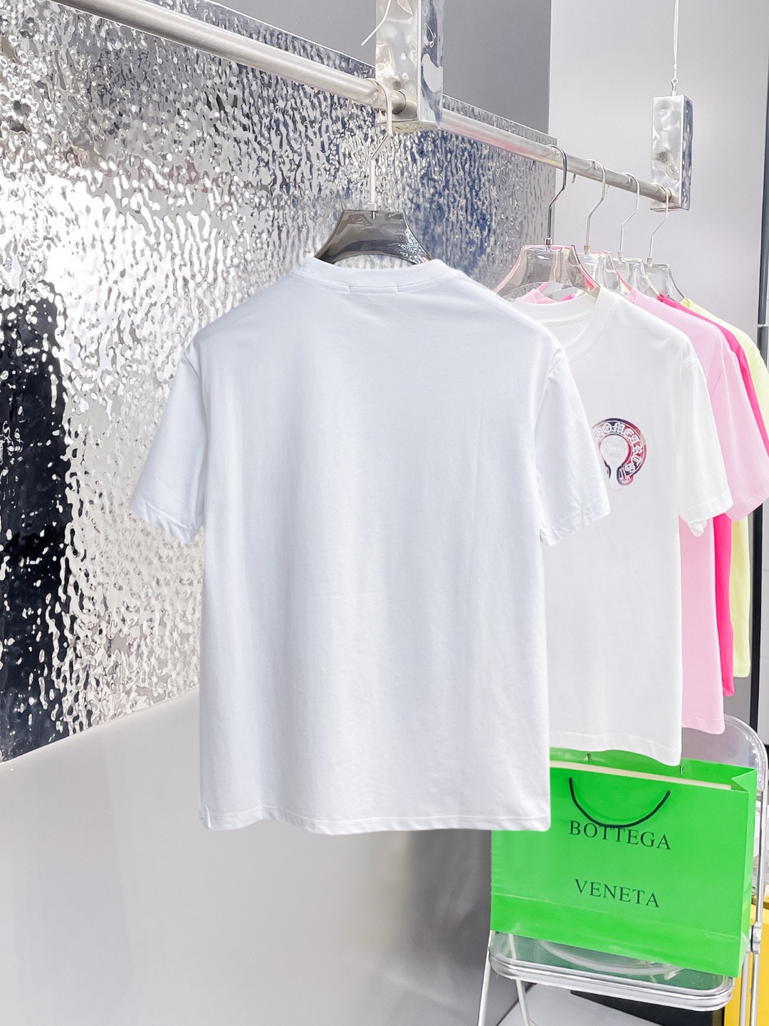short sleeves