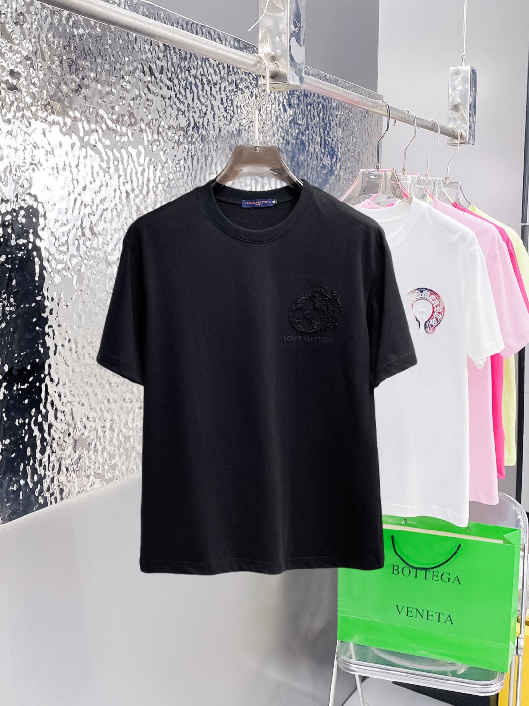 short sleeves