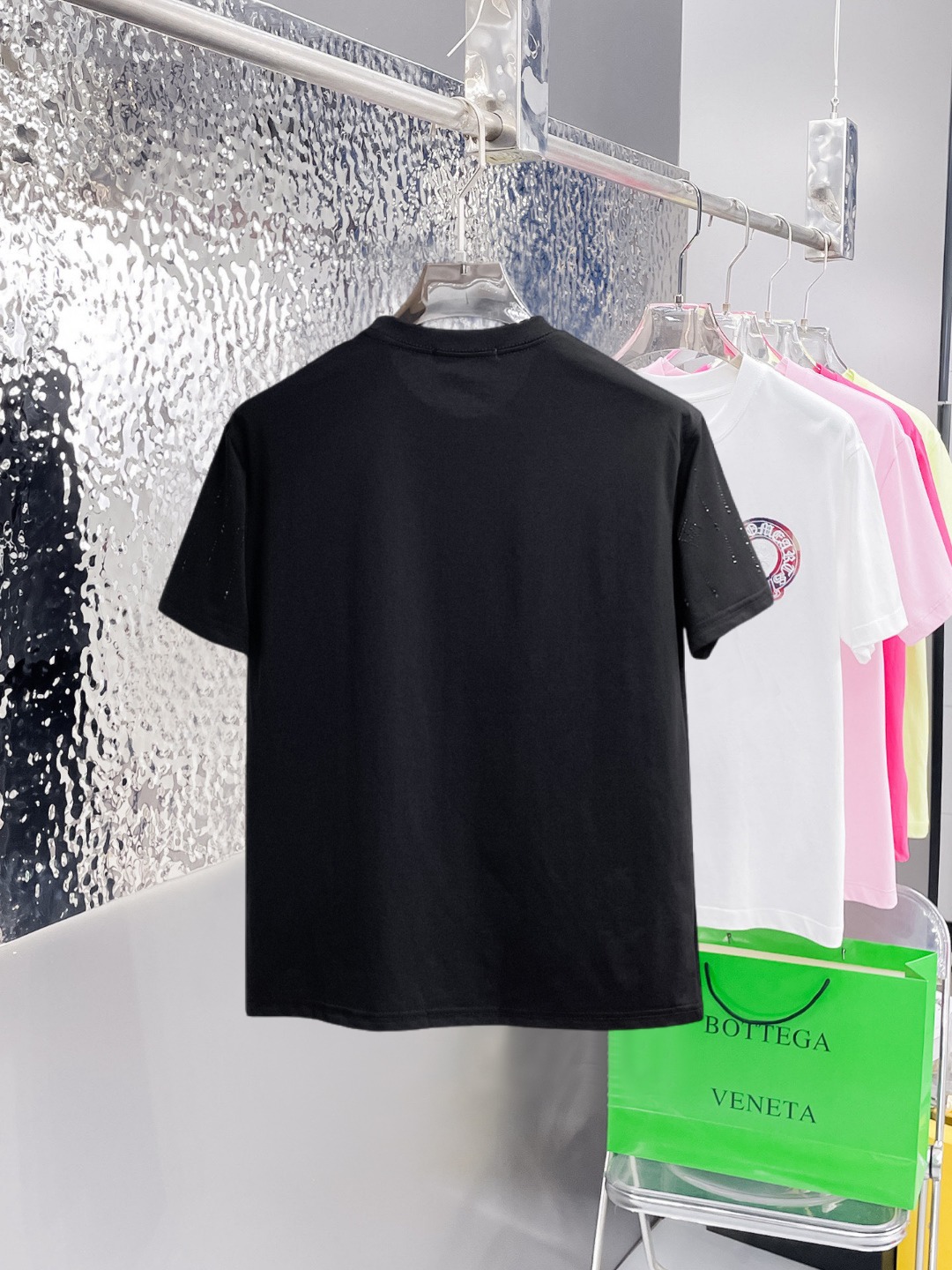 short sleeves