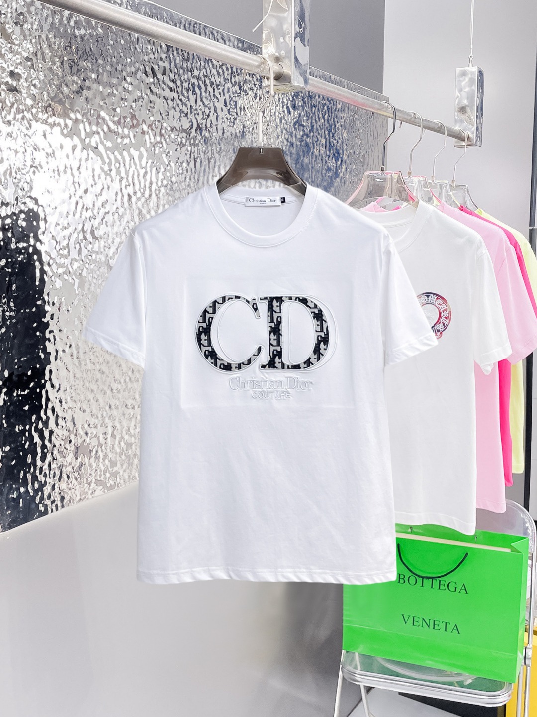 short sleeves