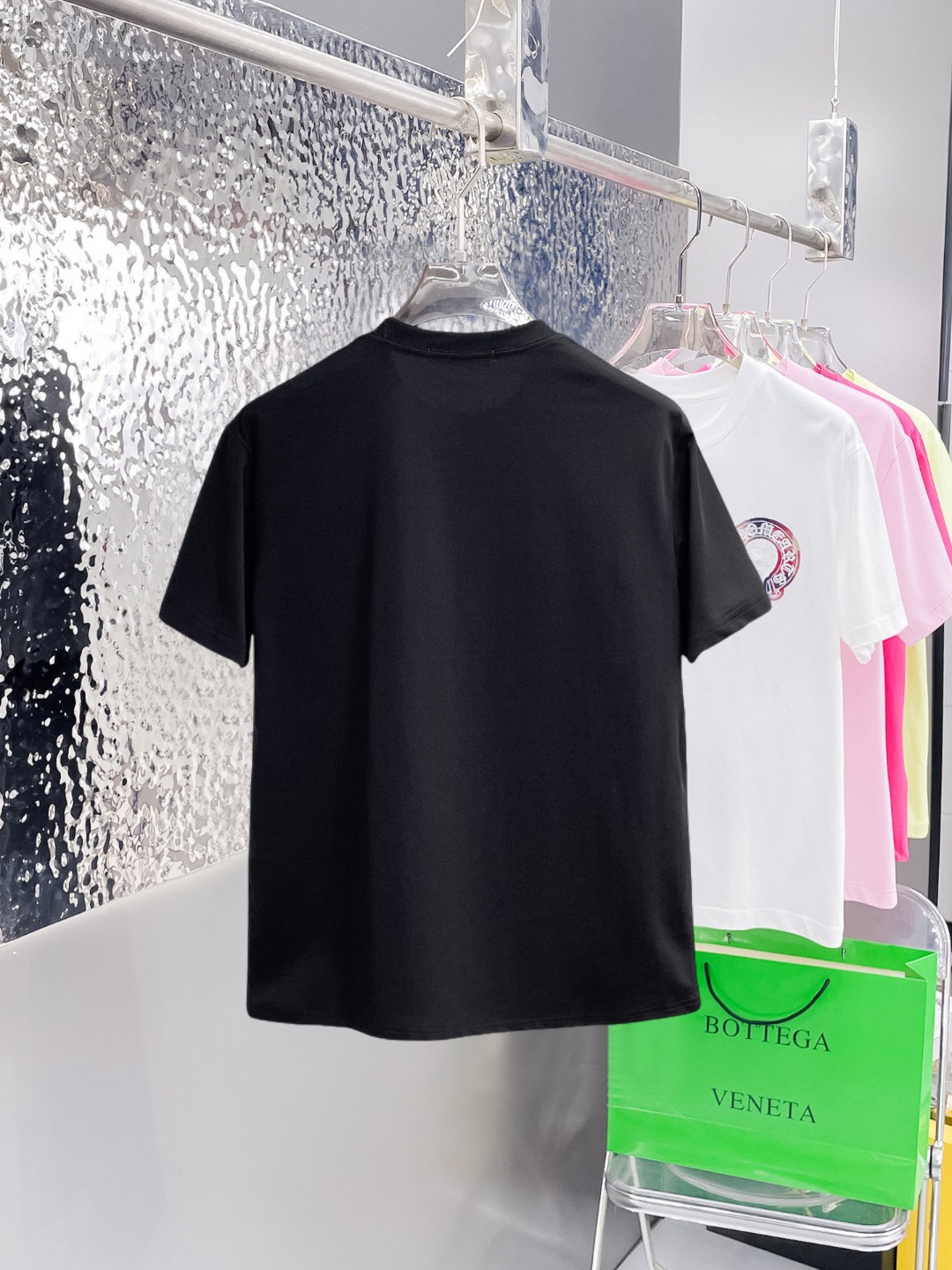 short sleeves