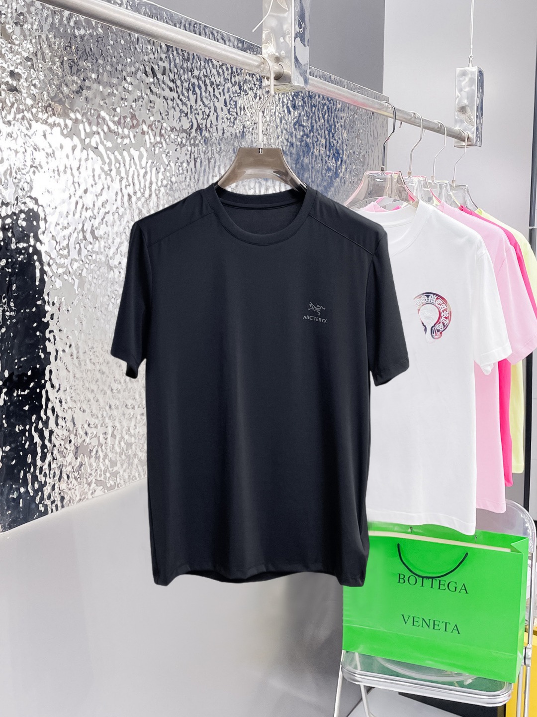 short sleeves