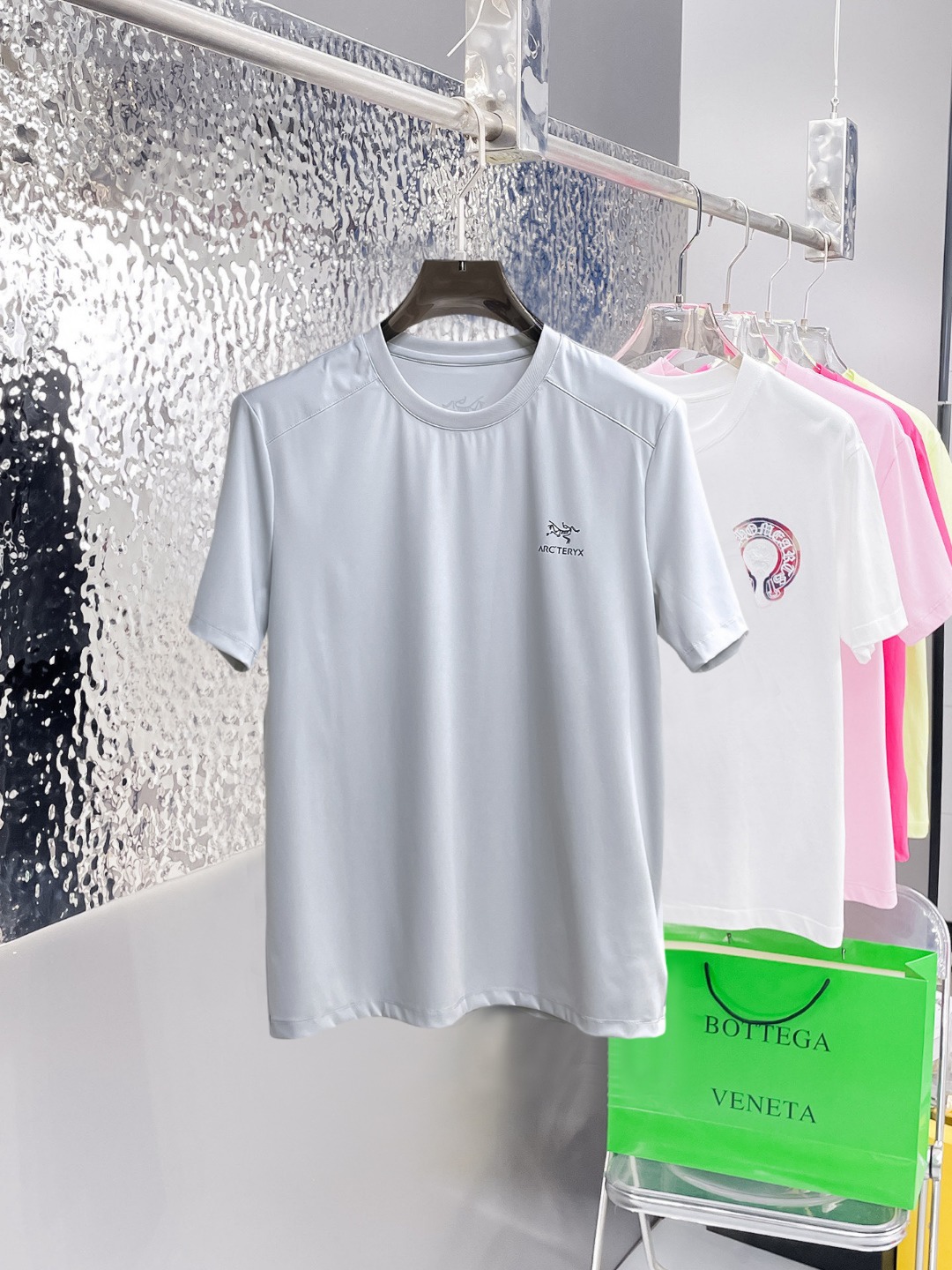 short sleeves