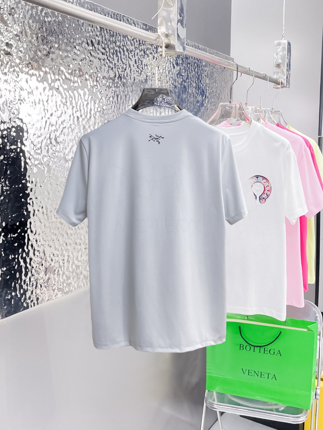 short sleeves