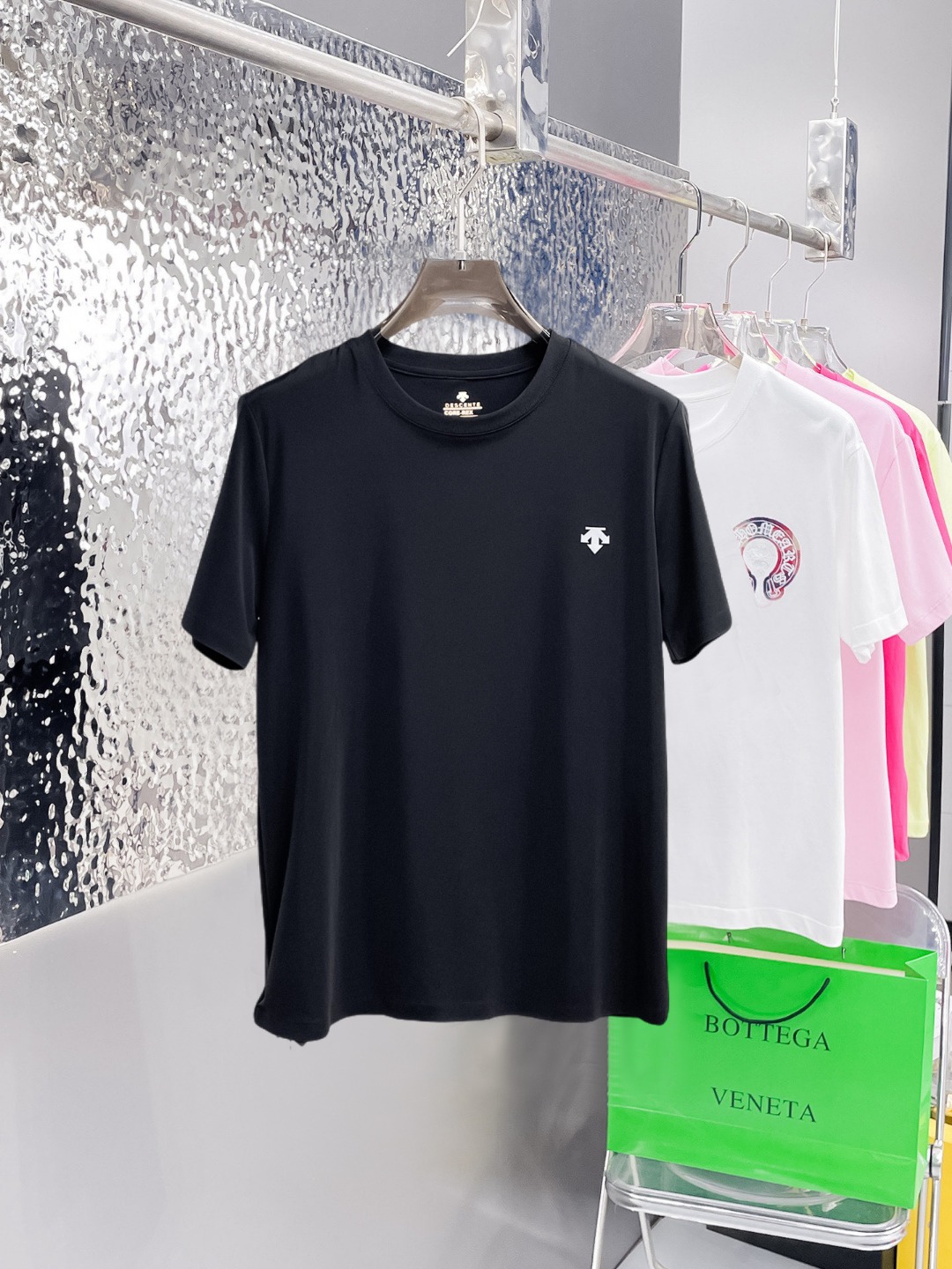 short sleeves