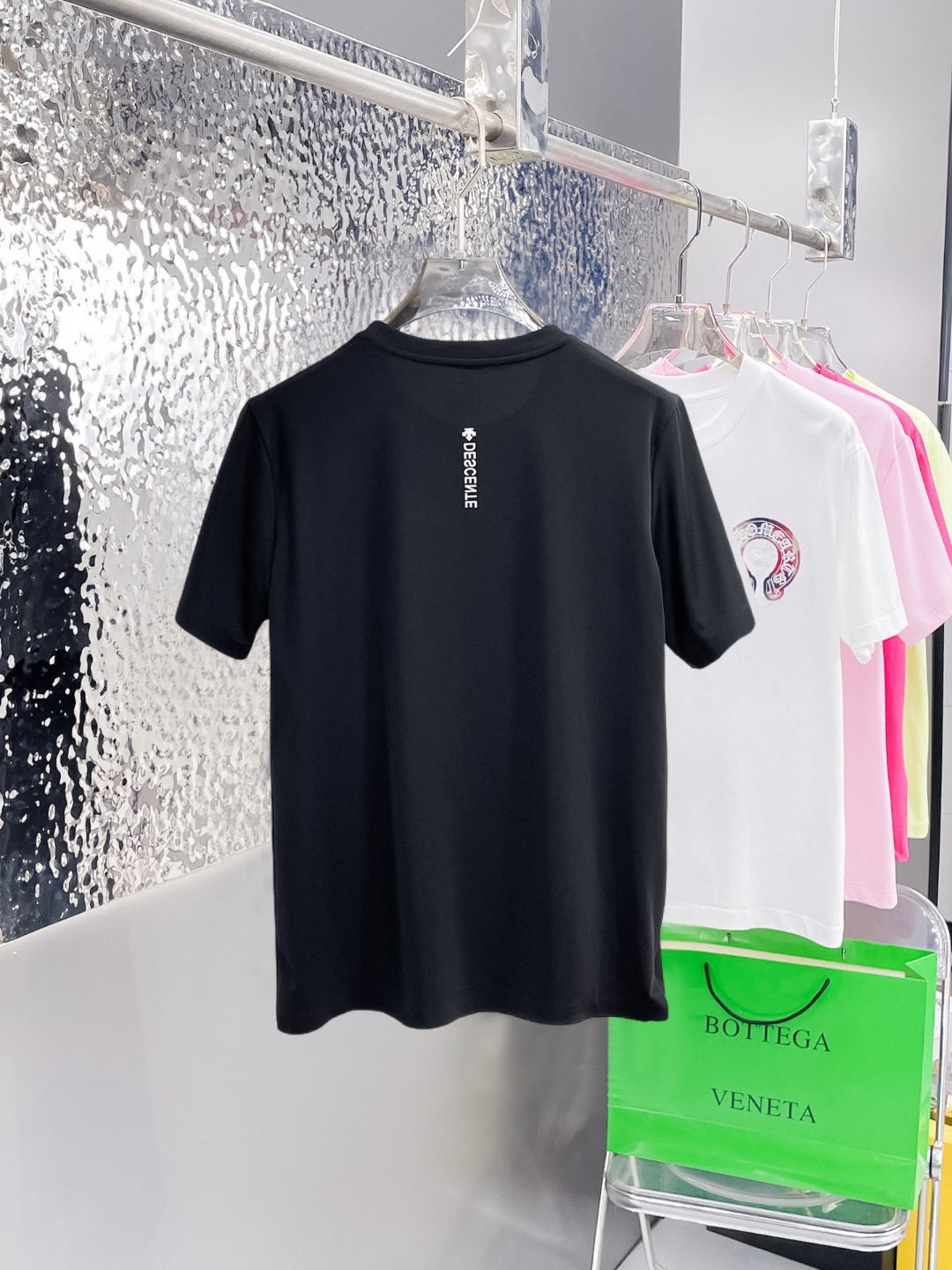 short sleeves