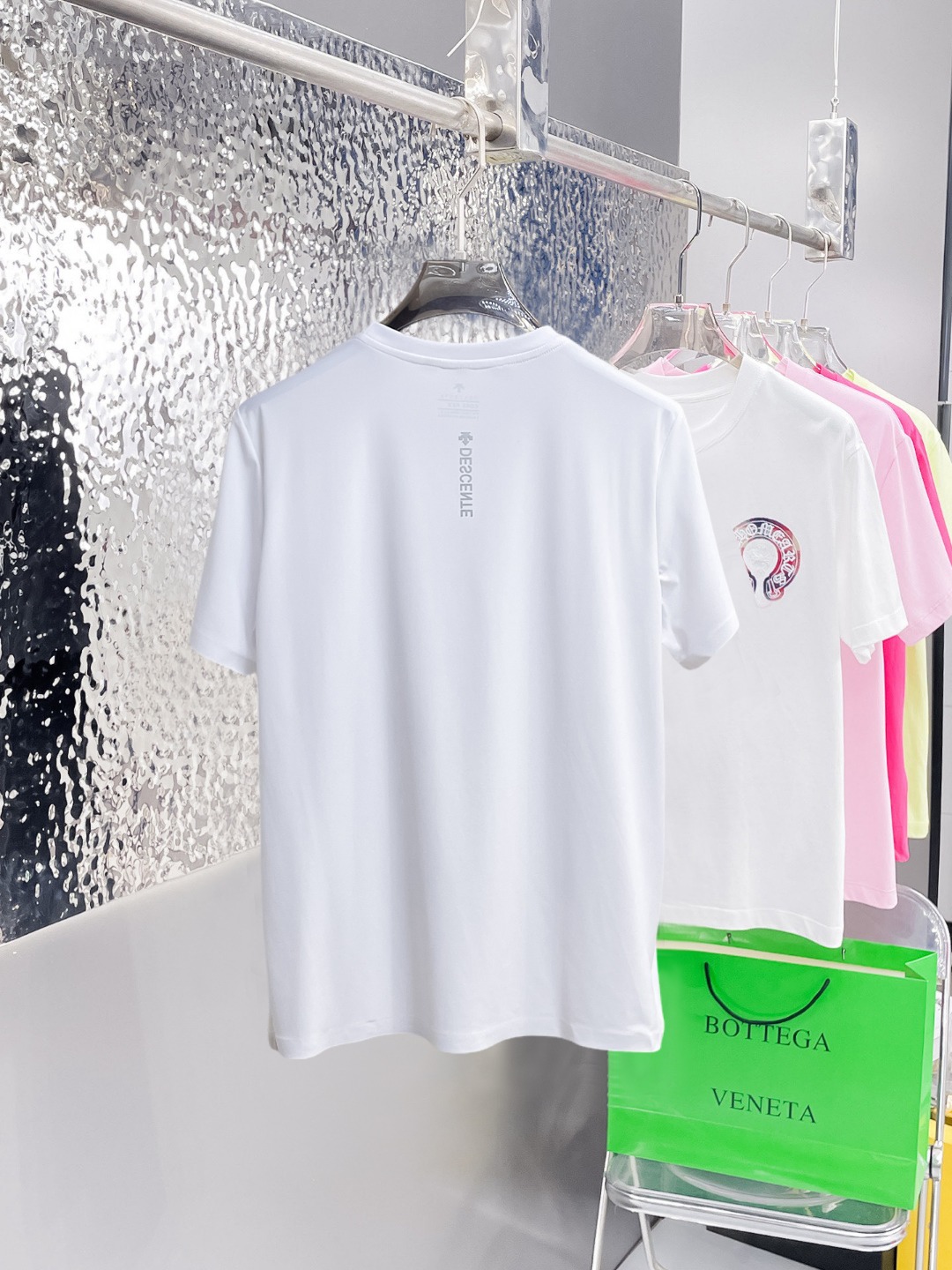 short sleeves