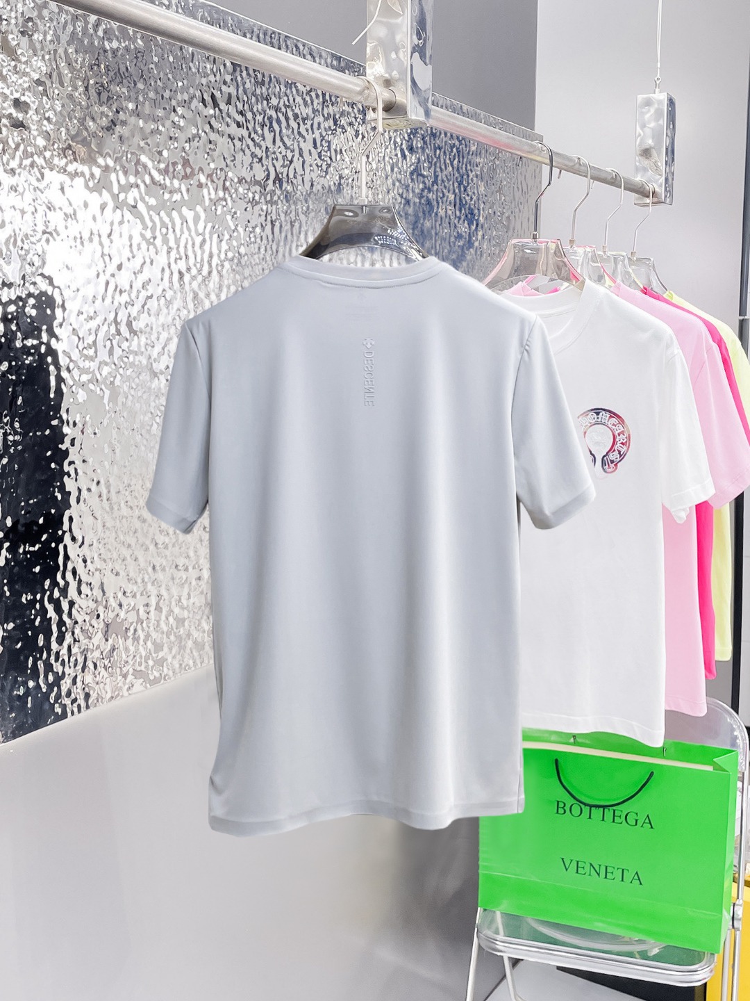 short sleeves