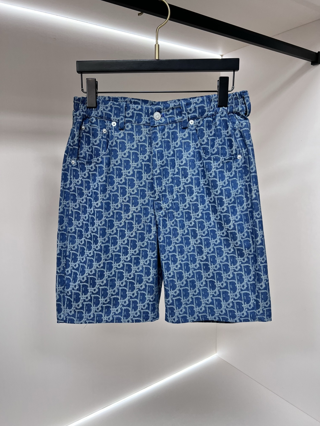 shorts Man