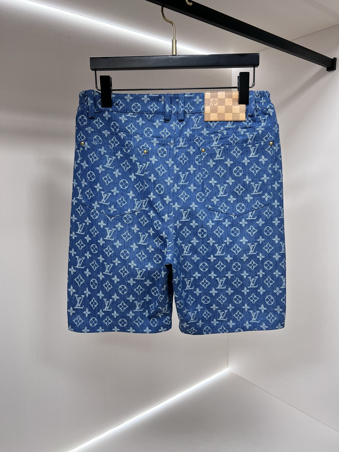 shorts Man