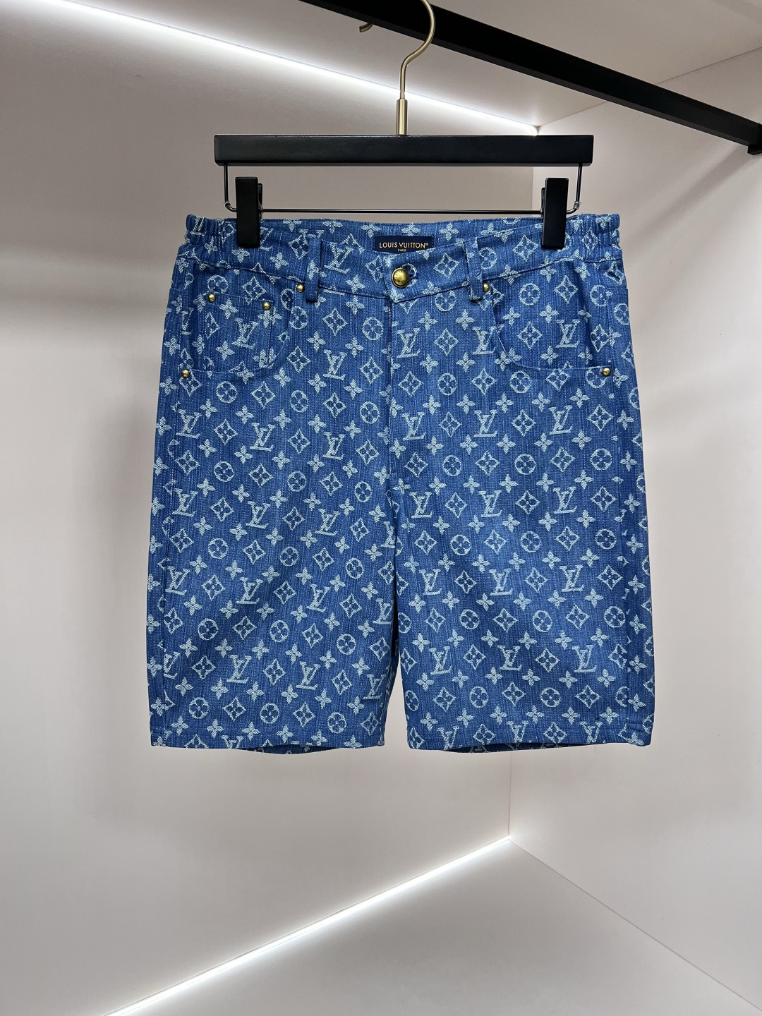 shorts Man