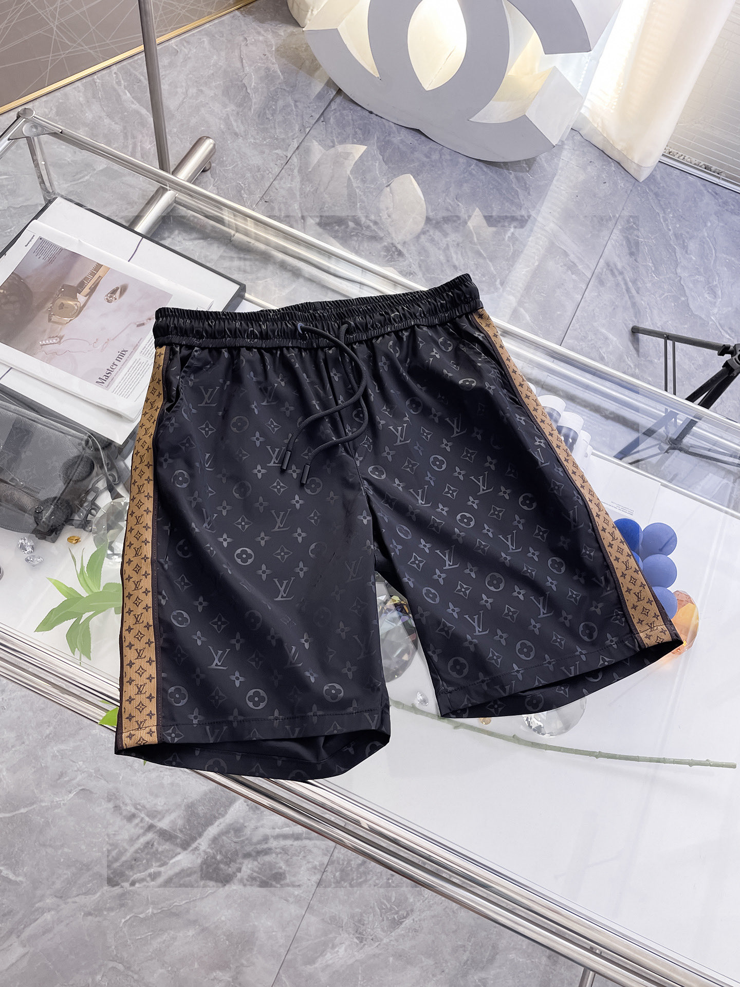 shorts Man