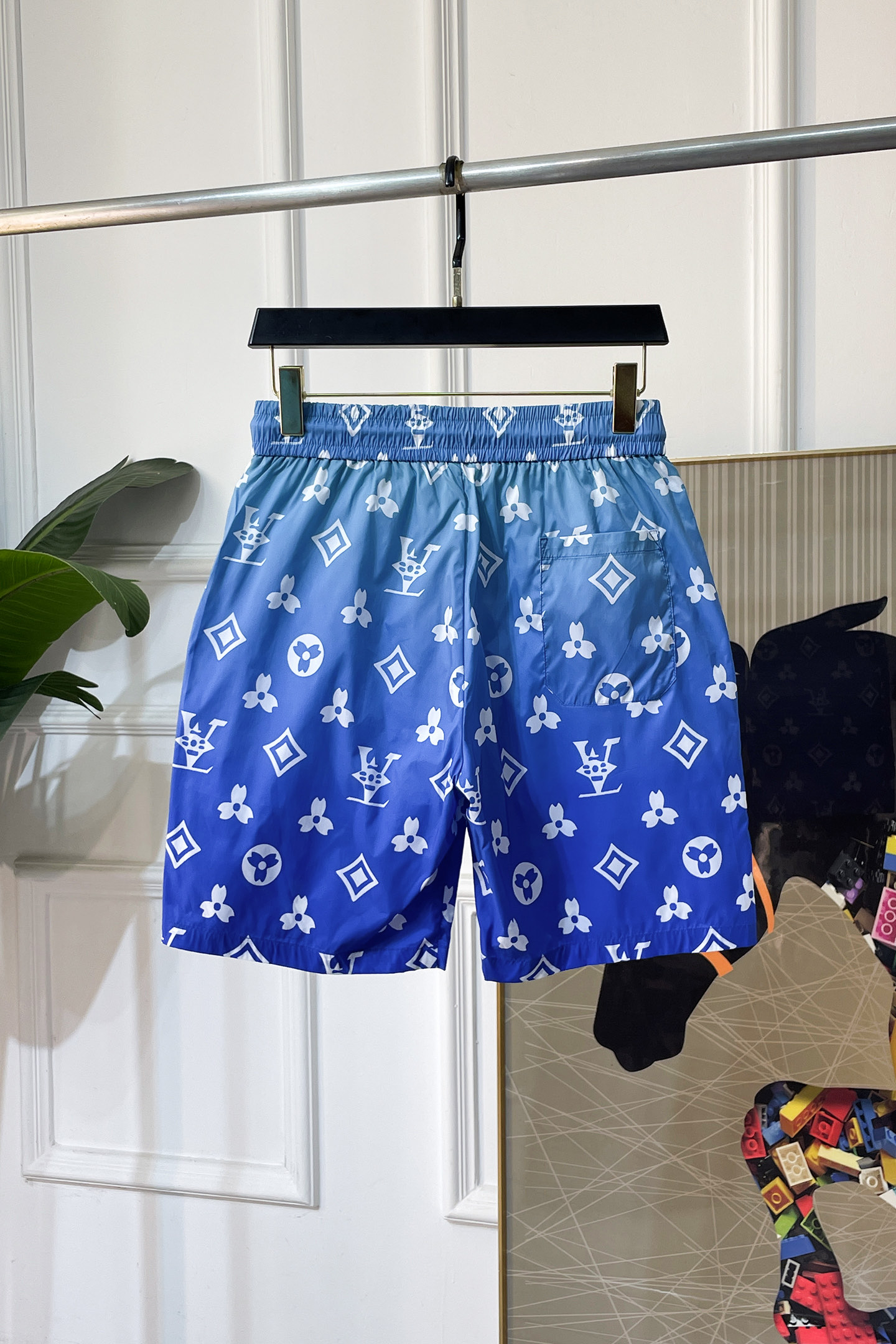 shorts Man