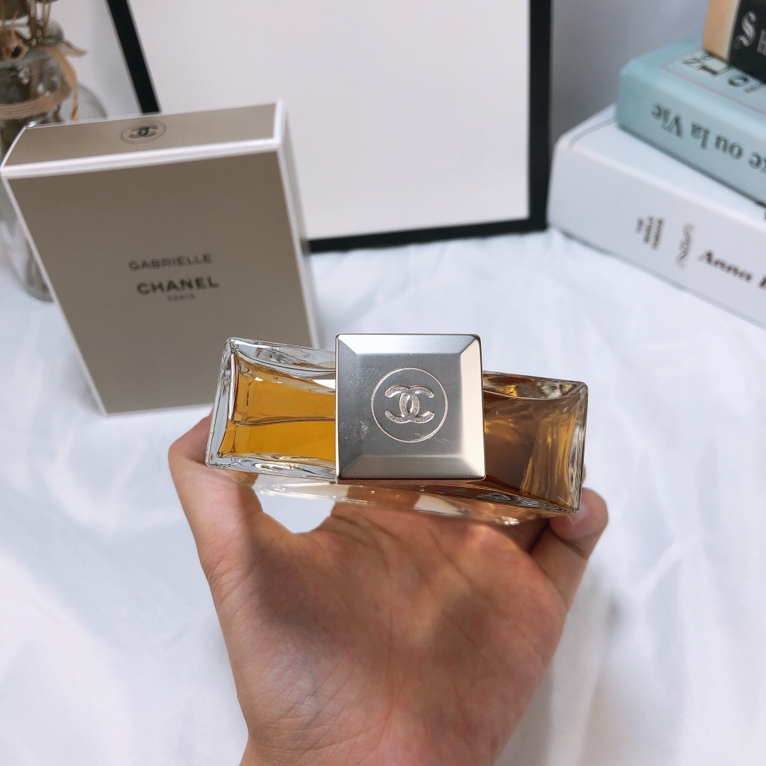 Chanel perfume