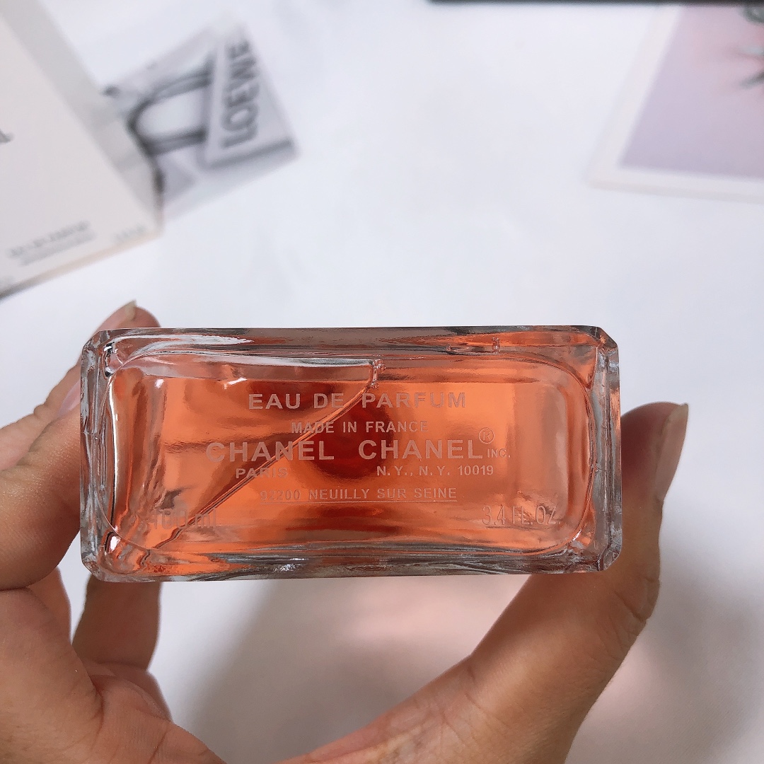 Chanel perfume