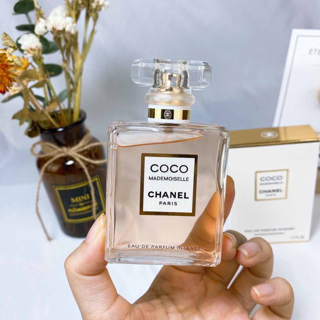 Chanel perfume