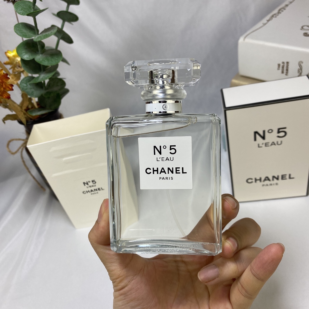 Chanel perfume