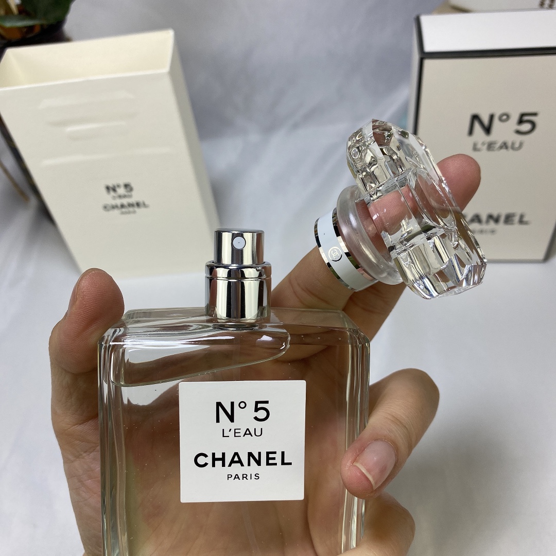 Chanel perfume