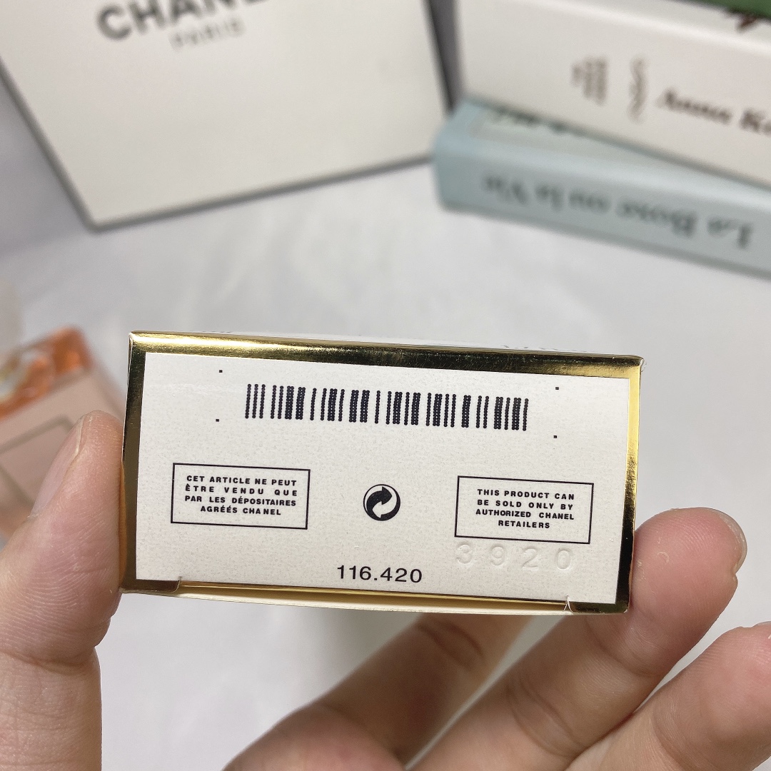 Chanel perfume