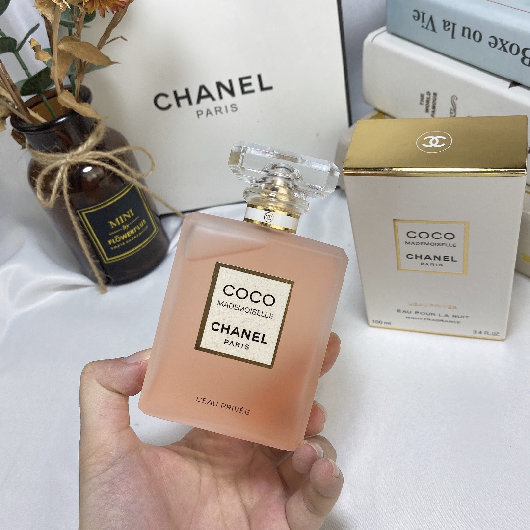 Chanel perfume