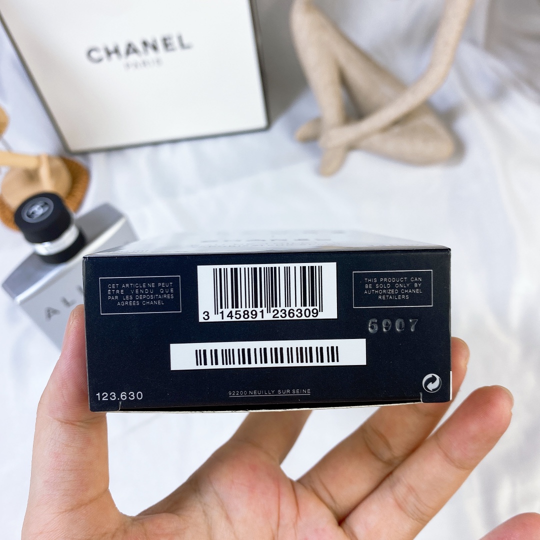 Chanel perfume