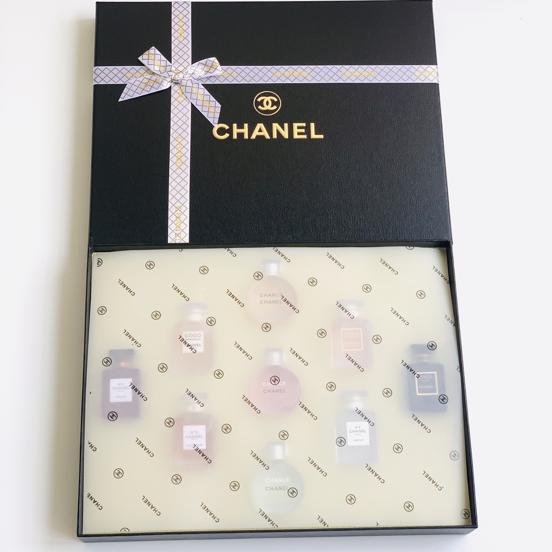 Chanel perfume