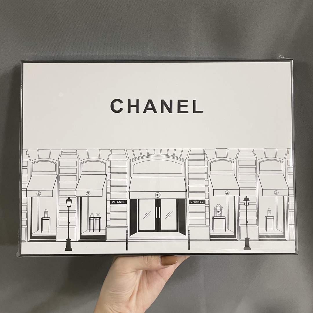 Chanel perfume