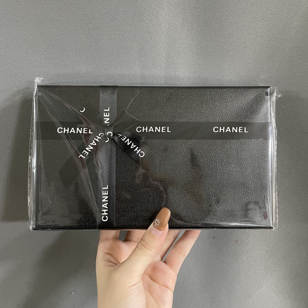Chanel perfume