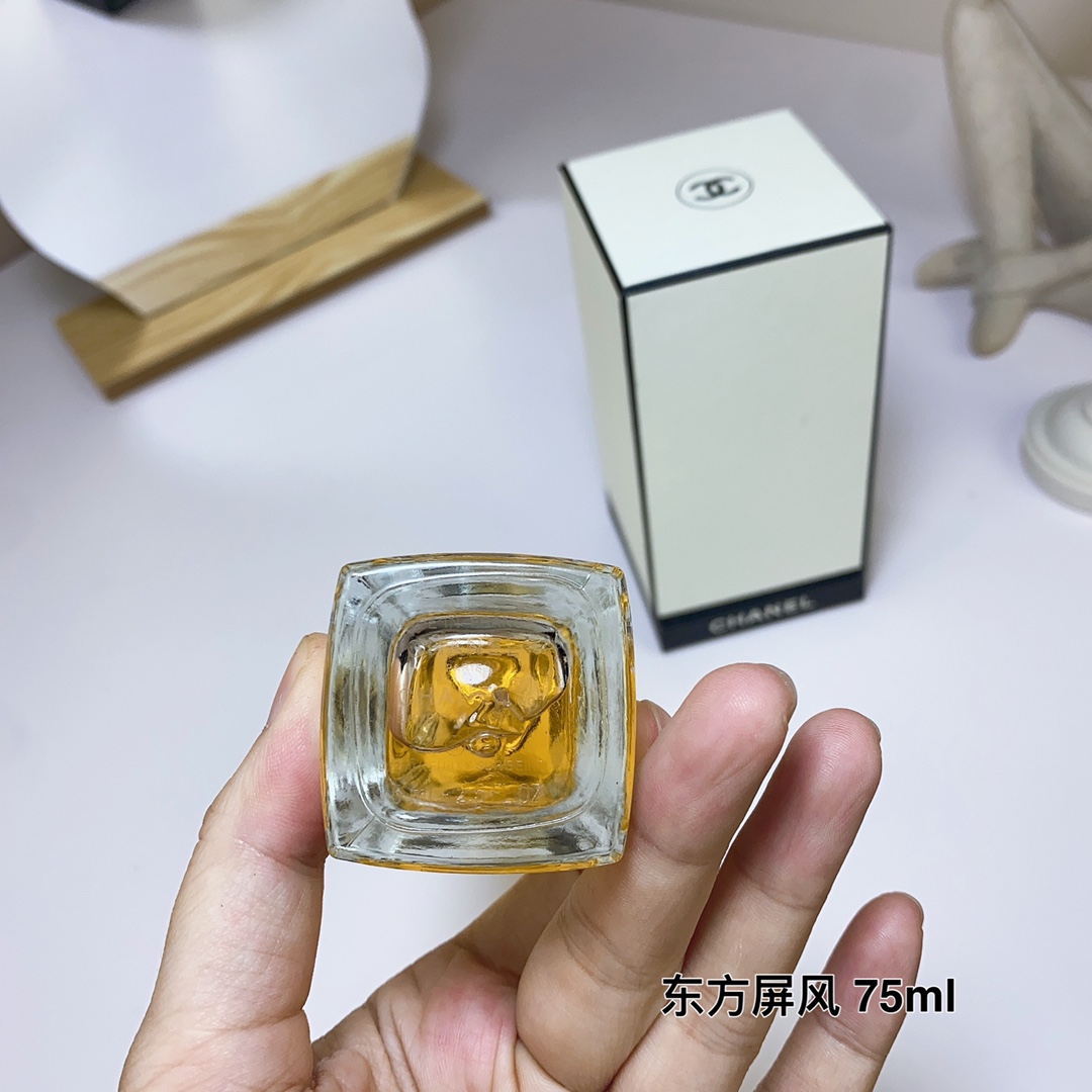 Chanel perfume