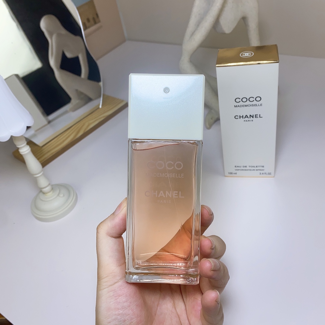 Chanel perfume
