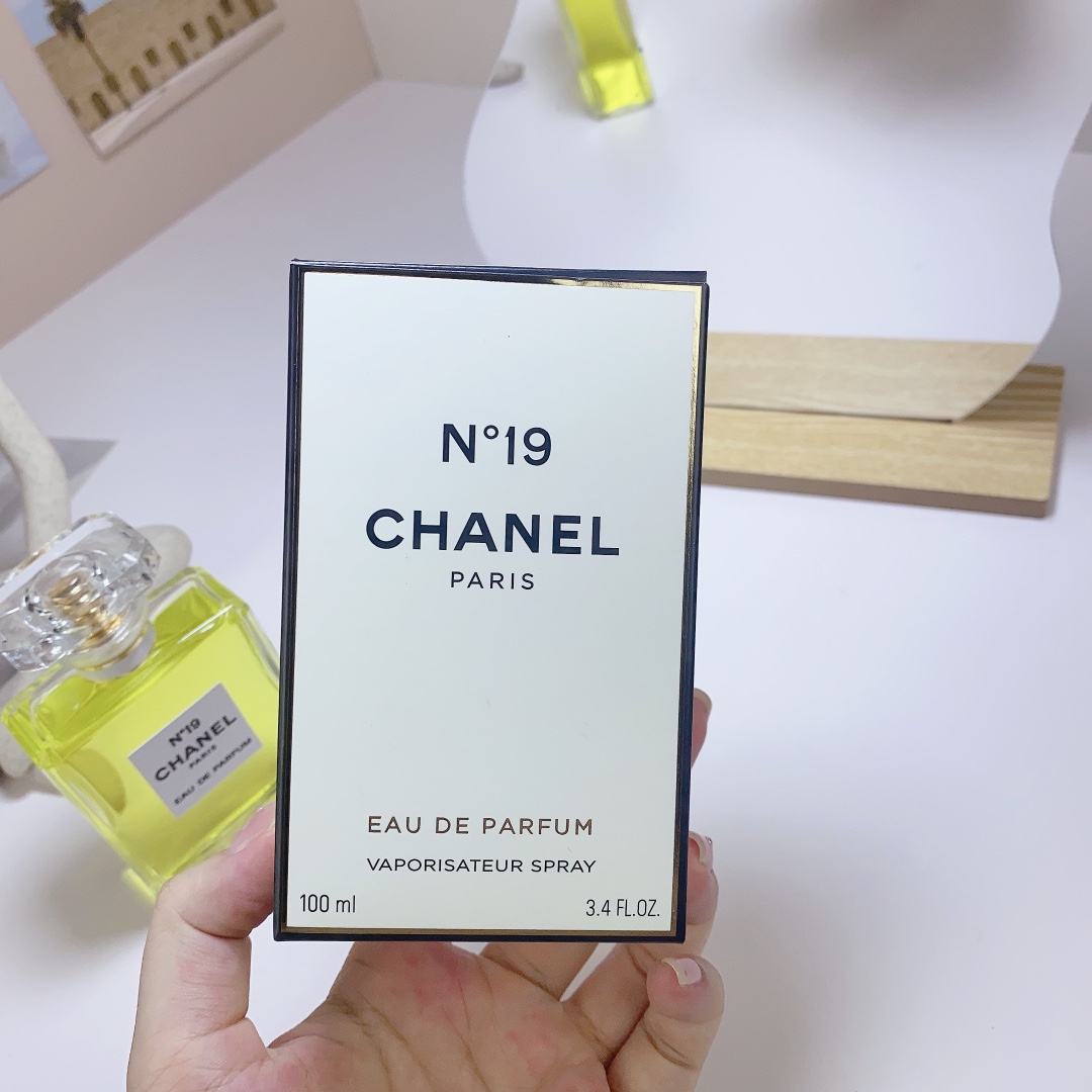 Chanel perfume
