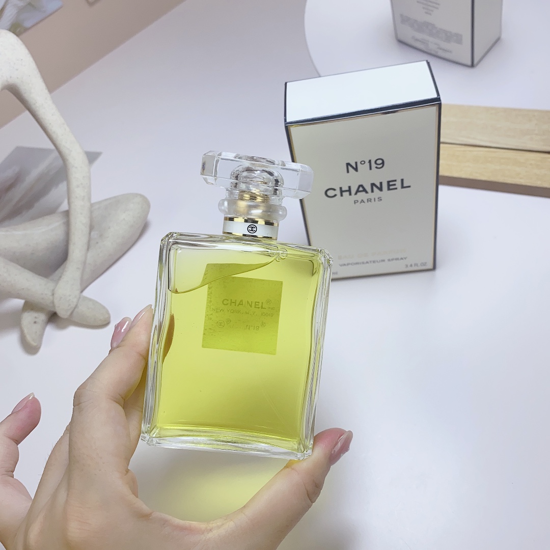 Chanel perfume