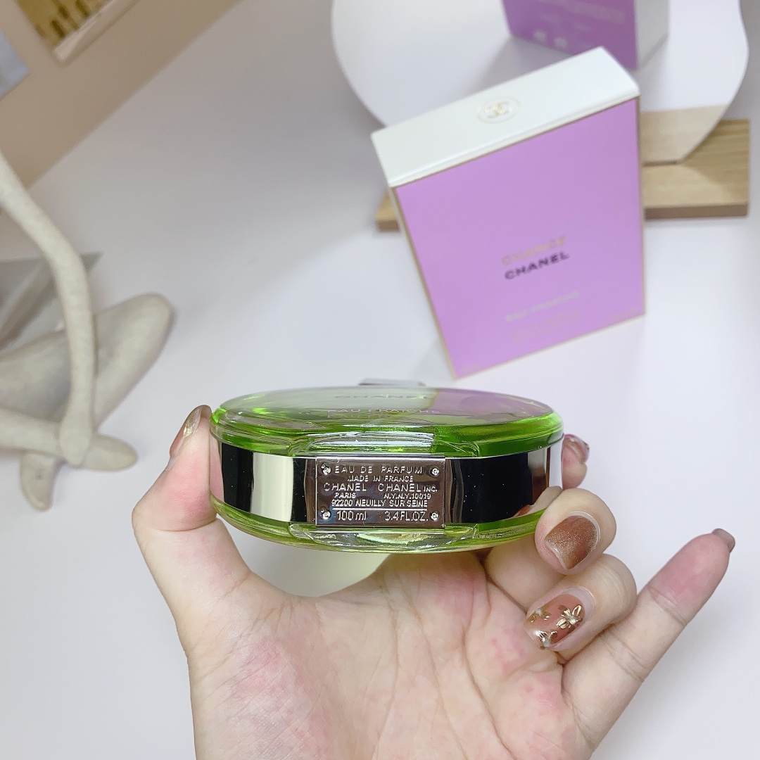 Chanel perfume