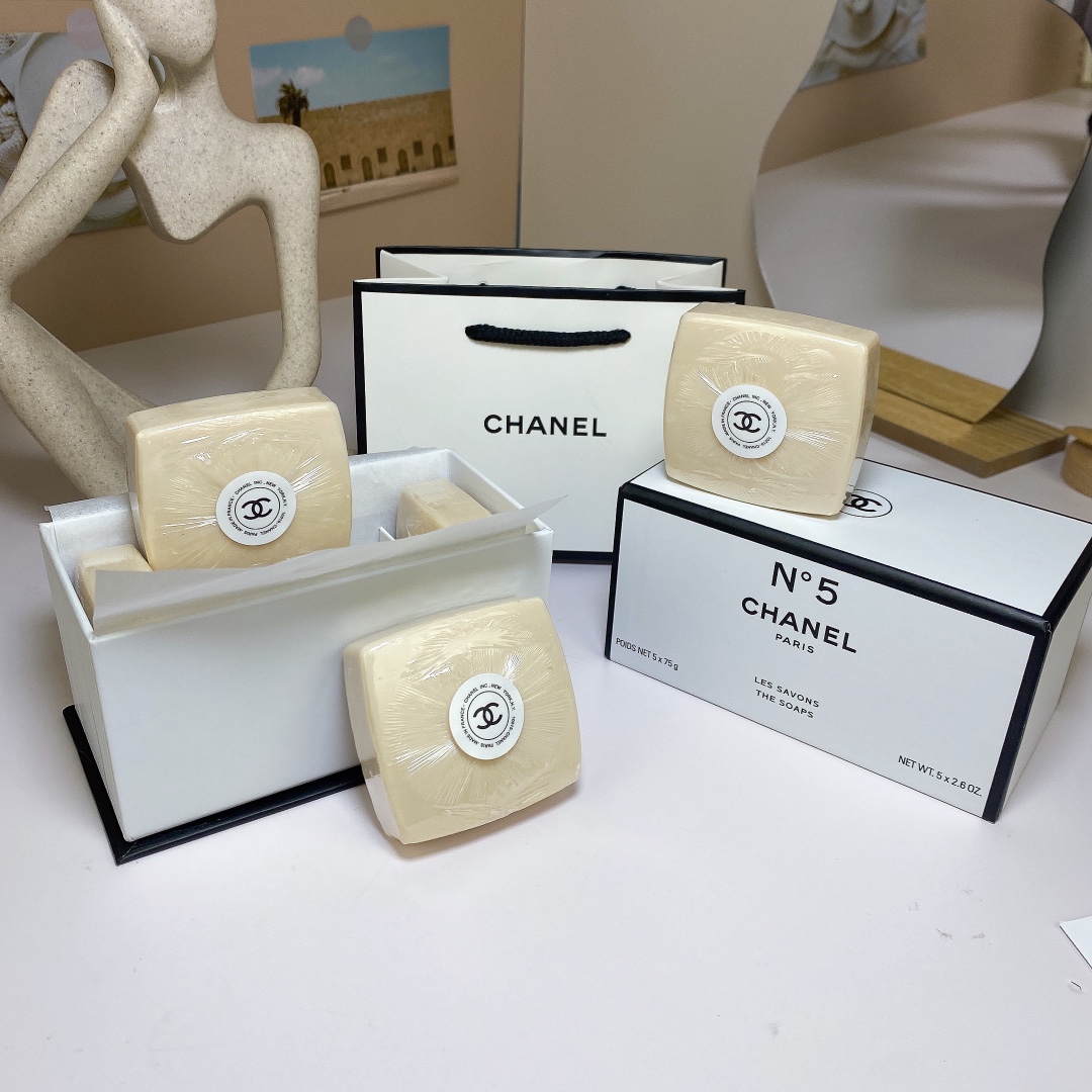 Chanel perfume