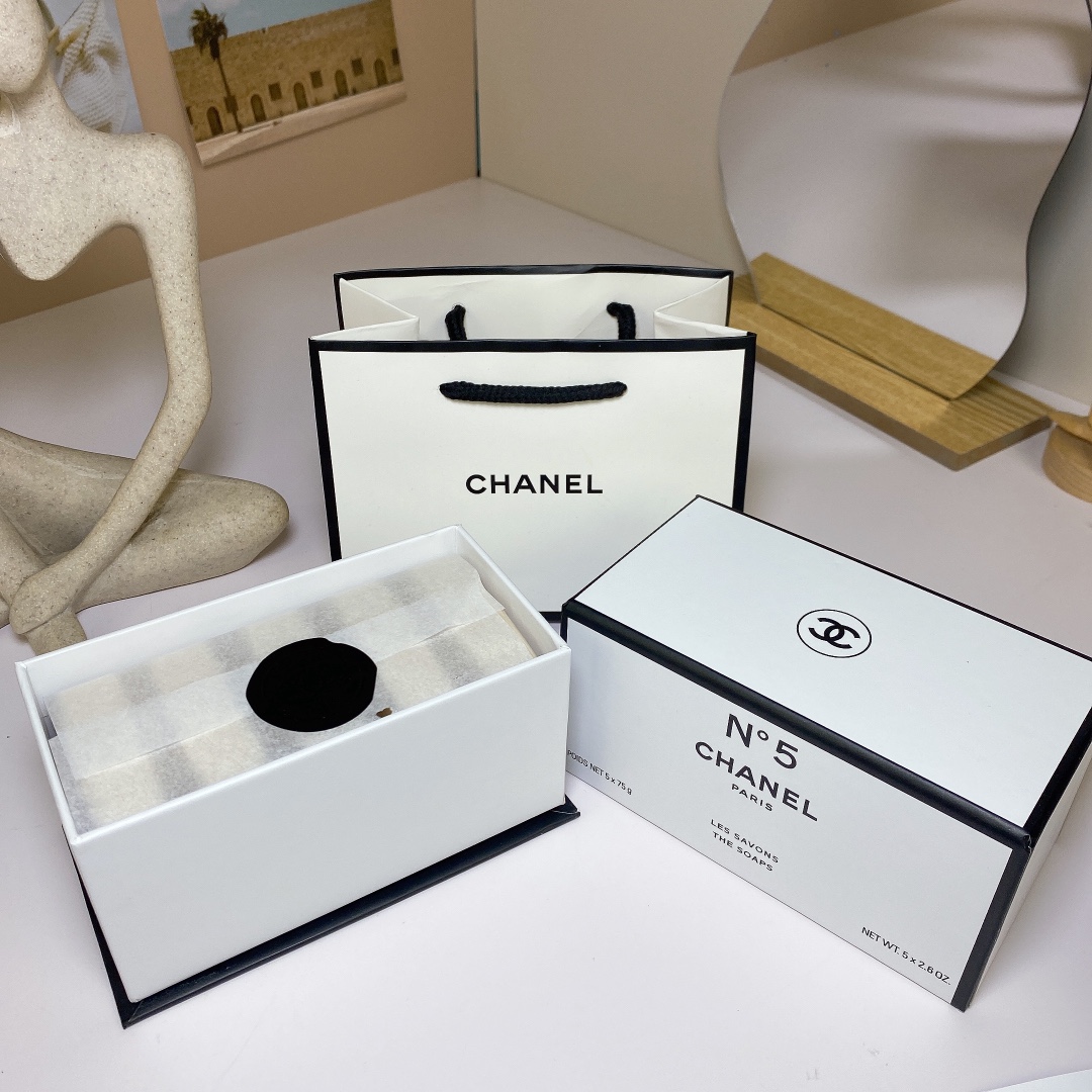 Chanel perfume