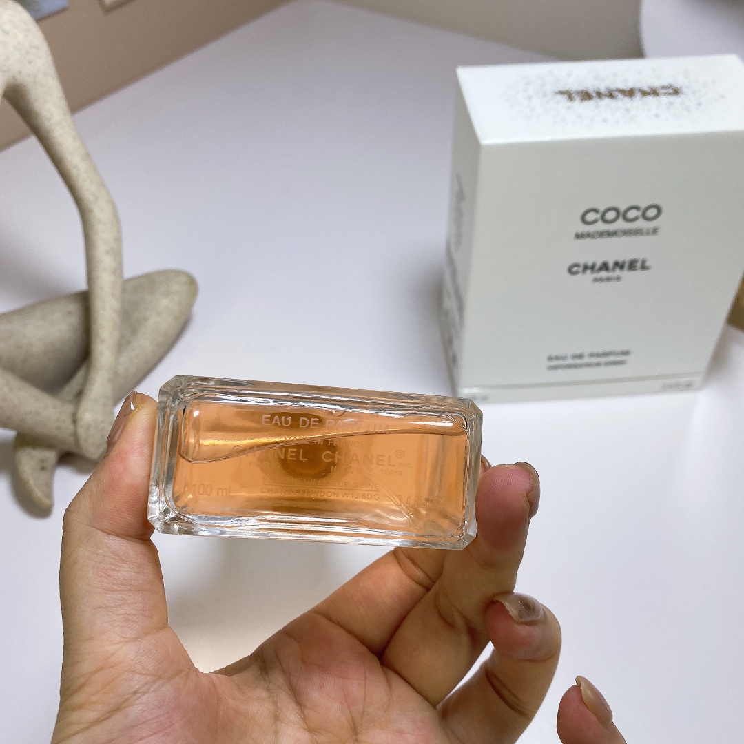 Chanel perfume