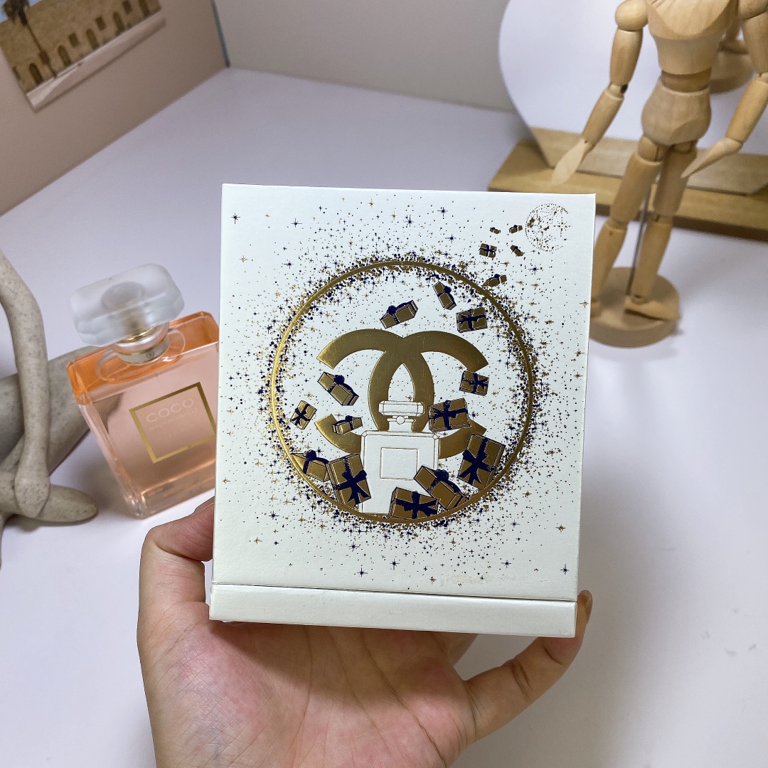 Chanel perfume