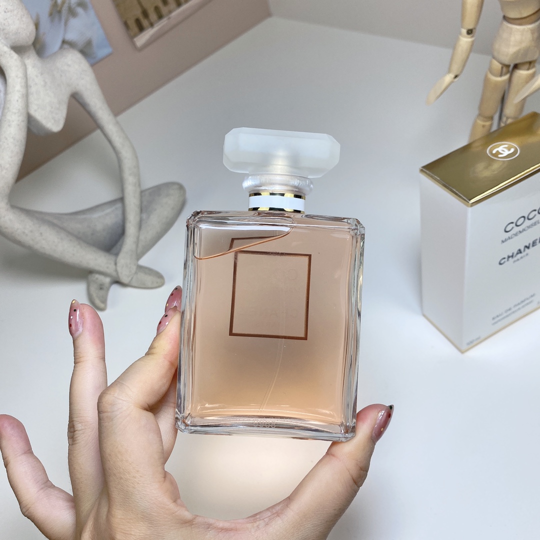 Chanel perfume