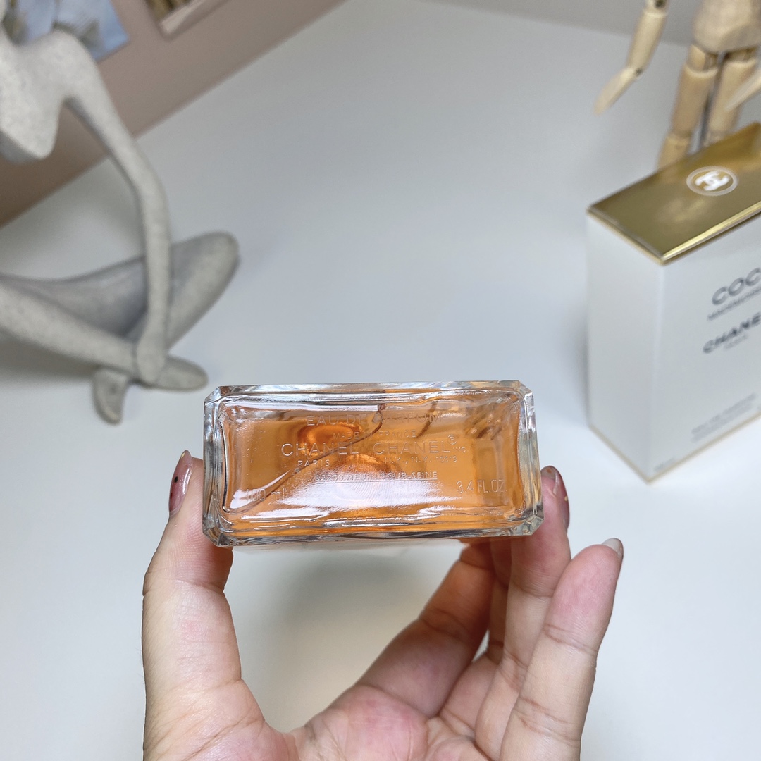 Chanel perfume