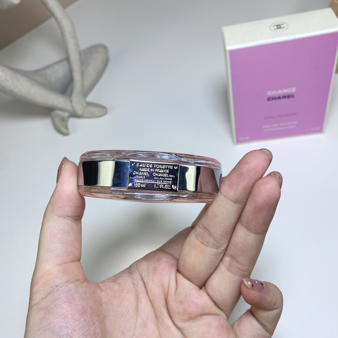 Chanel perfume