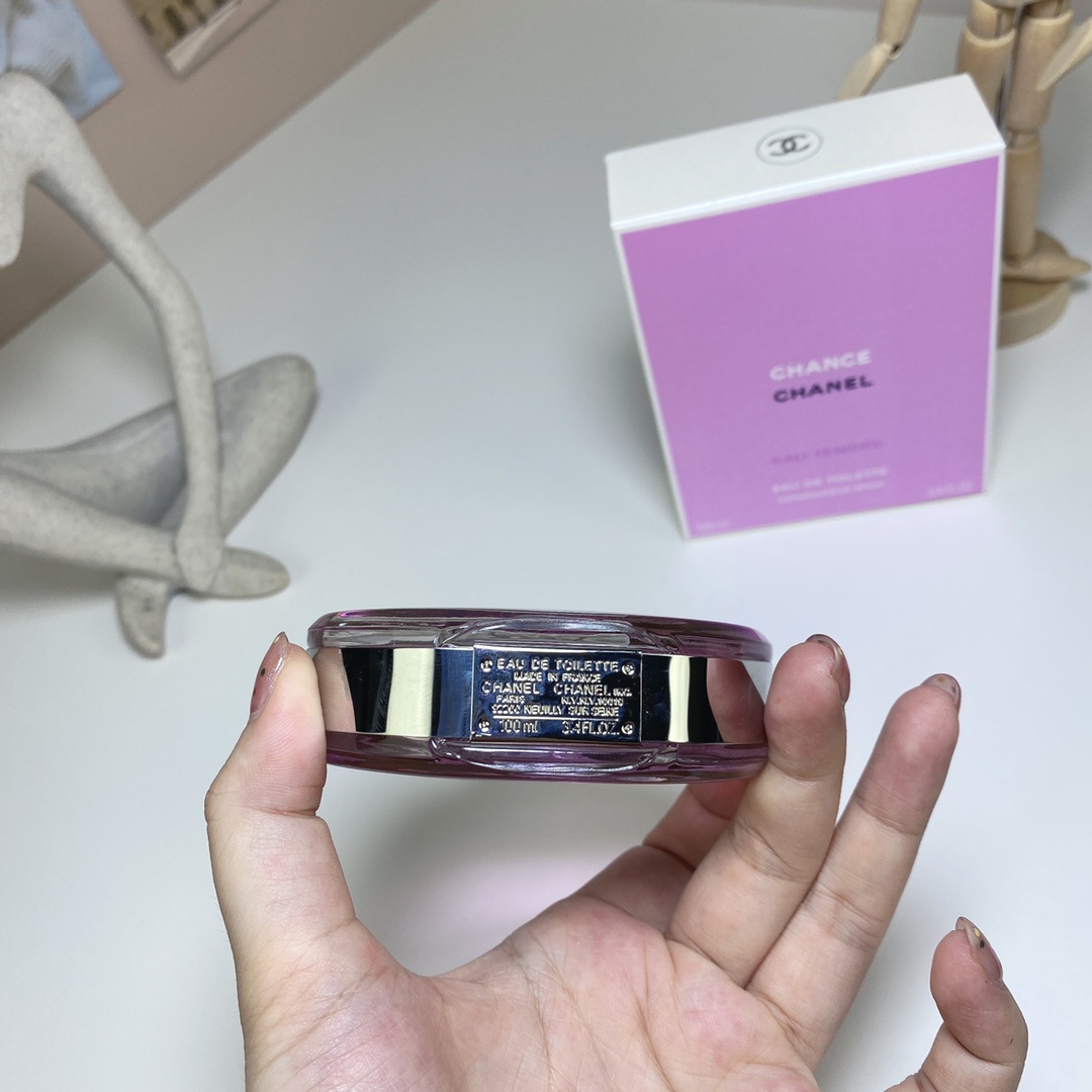 Chanel perfume