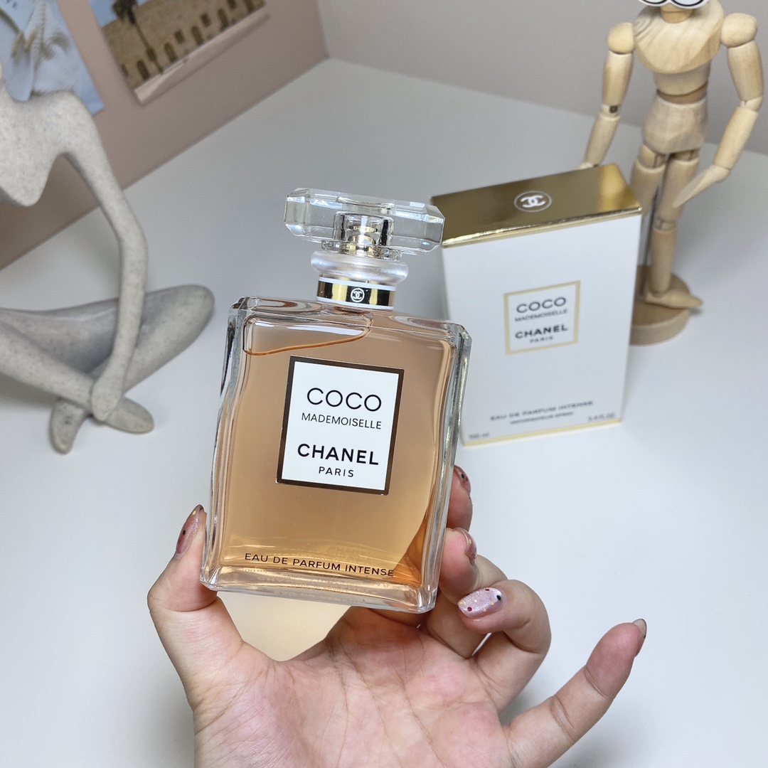 Chanel perfume