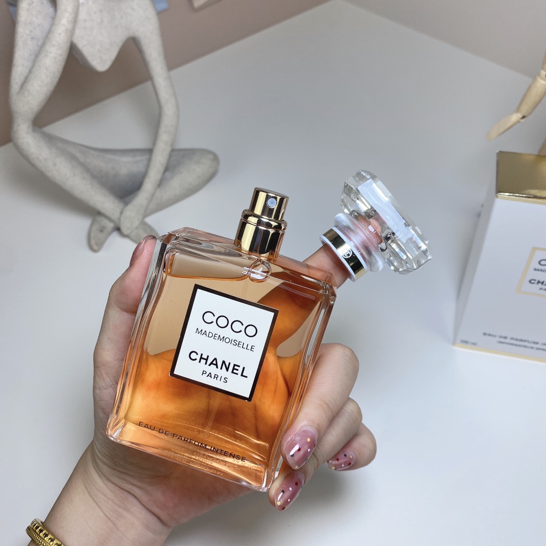 Chanel perfume